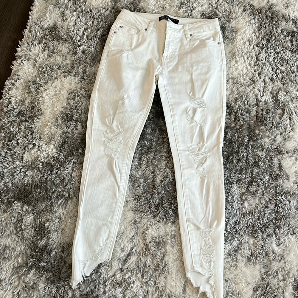 New White Ripped/Cropped Jeans size 3